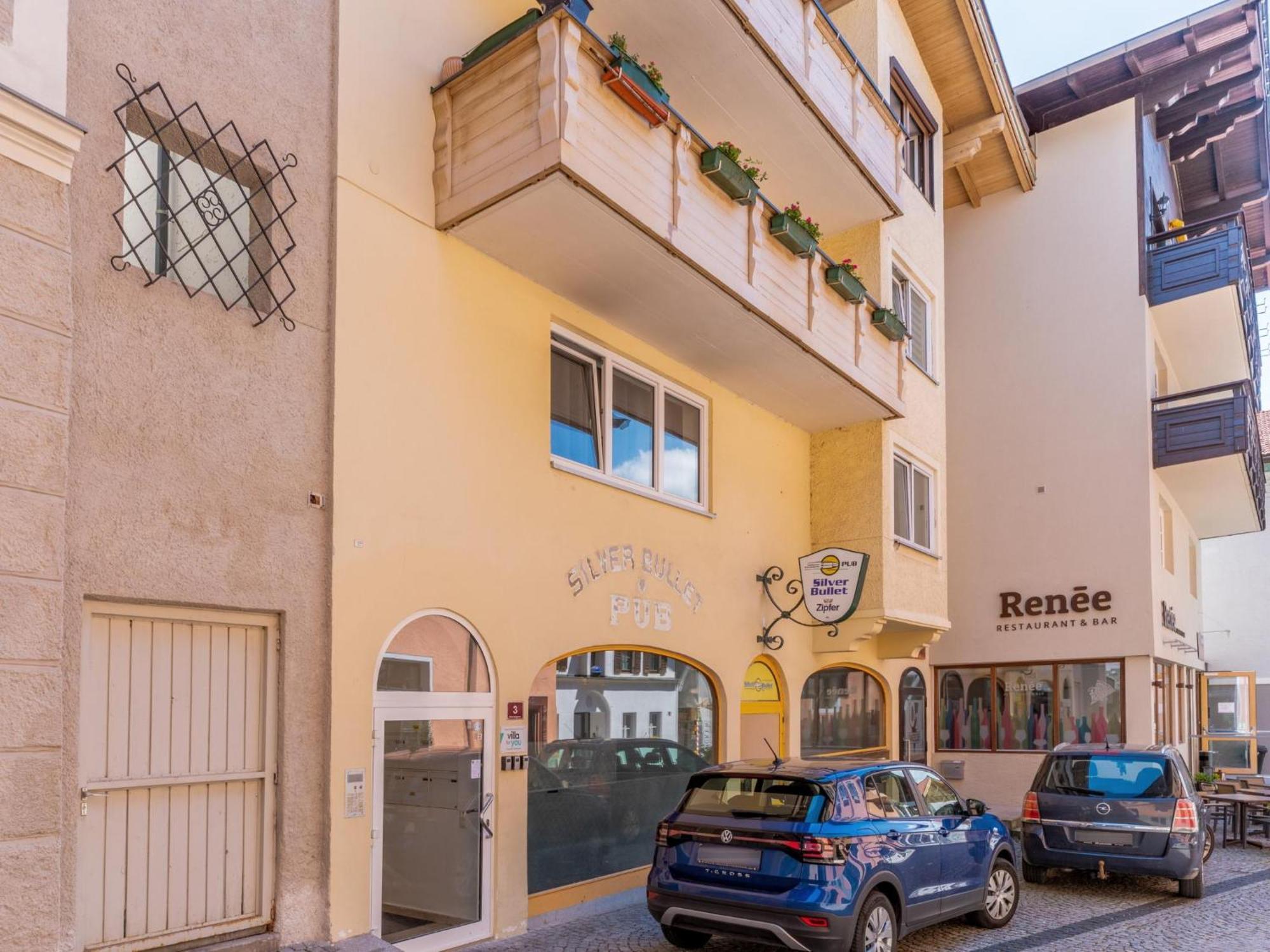 Town House Apartment Hopfgarten im Brixental Bagian luar foto